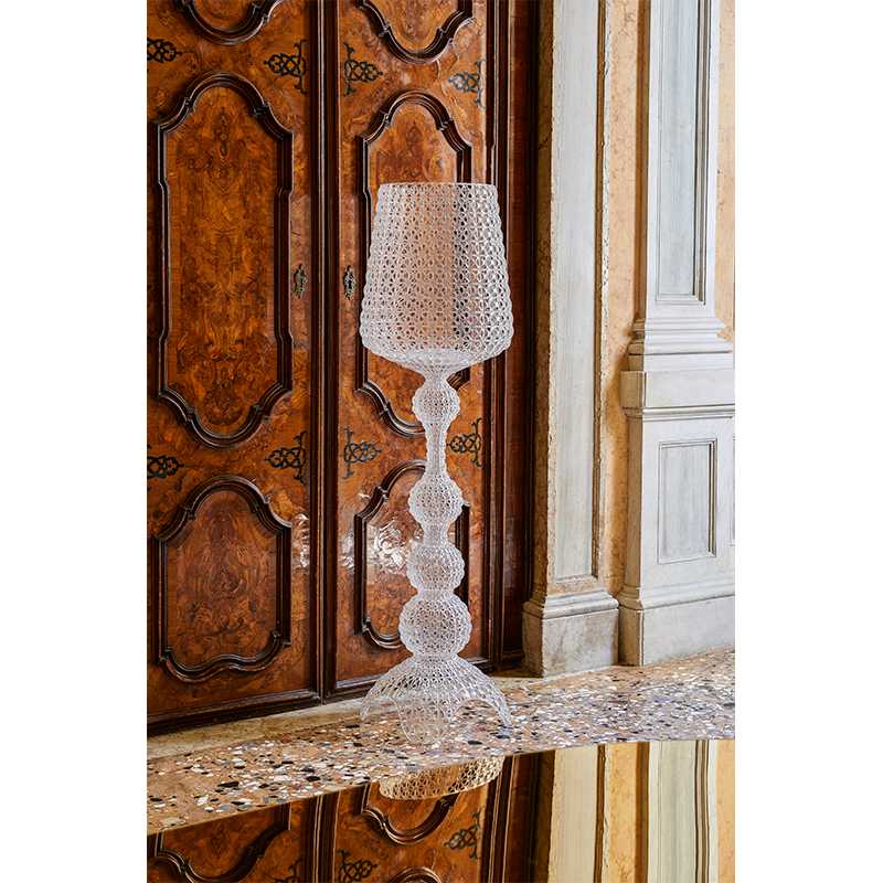 カブキ|Kartell|カルテルオフィシャルサイト|イタリア製 家具 カブキ|Kartell|カルテルオフィシャルサイト|イタリア製 家具