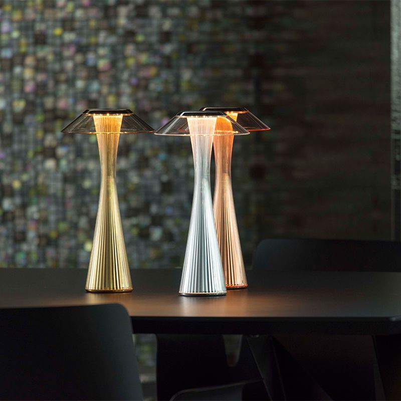 スペース｜Kartell｜カルテルオフィシャルサイト｜イタリア製