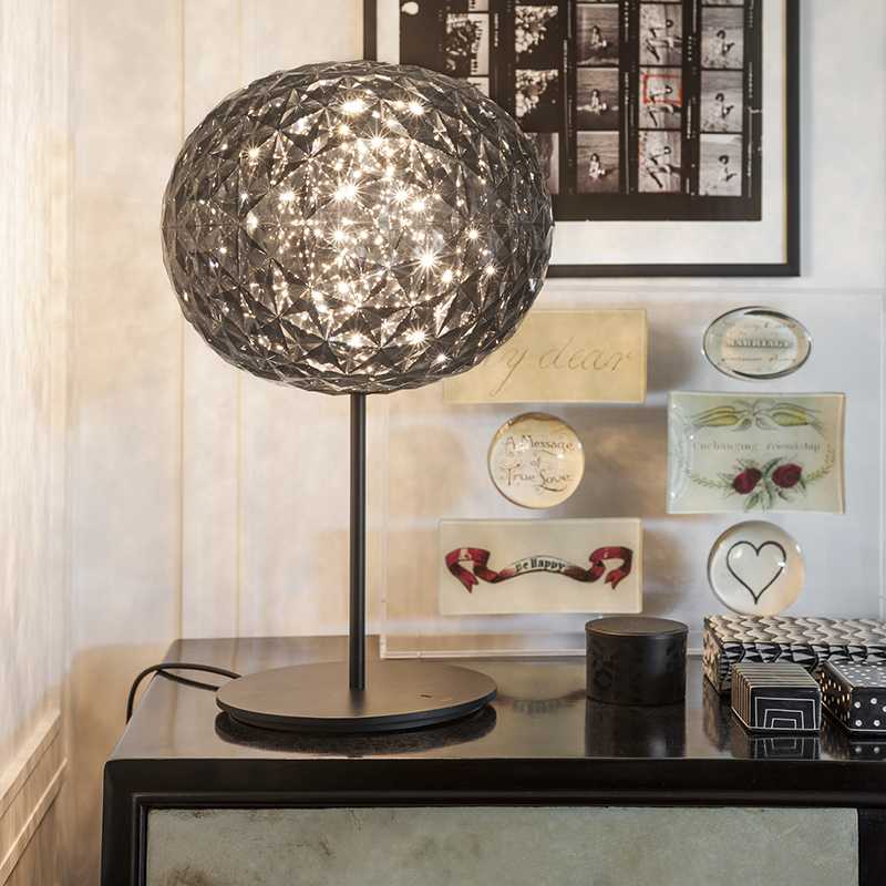 Kartell カルテル PLANET テーブルライト 11万円 吉岡徳仁 プラネット（テーブル）｜Kartell｜カルテルオフィシャルサイト