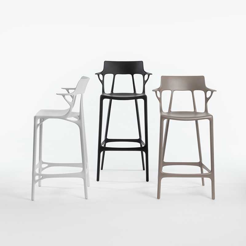 エーアイスツール65｜Kartell｜カルテルオフィシャルサイト
