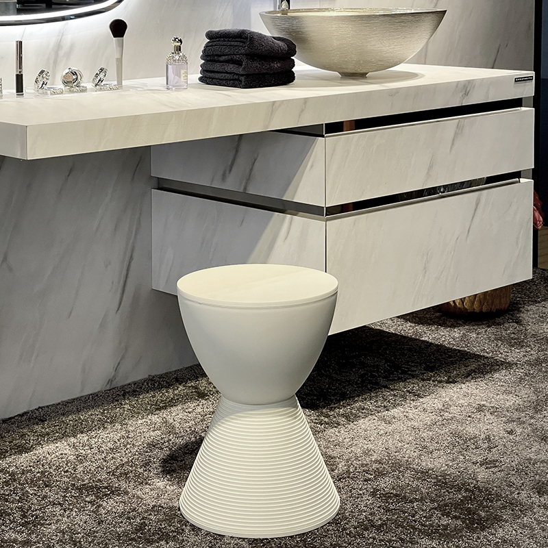 プリンスアハ|Kartell|カルテルオフィシャルサイト|イタリア製 家具 プリンスアハ|Kartell|カルテルオフィシャルサイト|イタリア製 家具