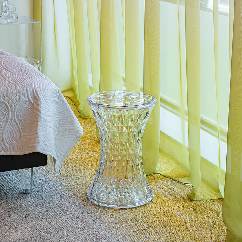 Kartell カルテル　ストーン　クリア　スツール ストーン｜Kartell｜カルテルオフィシャルサイト｜イタリア製 家具