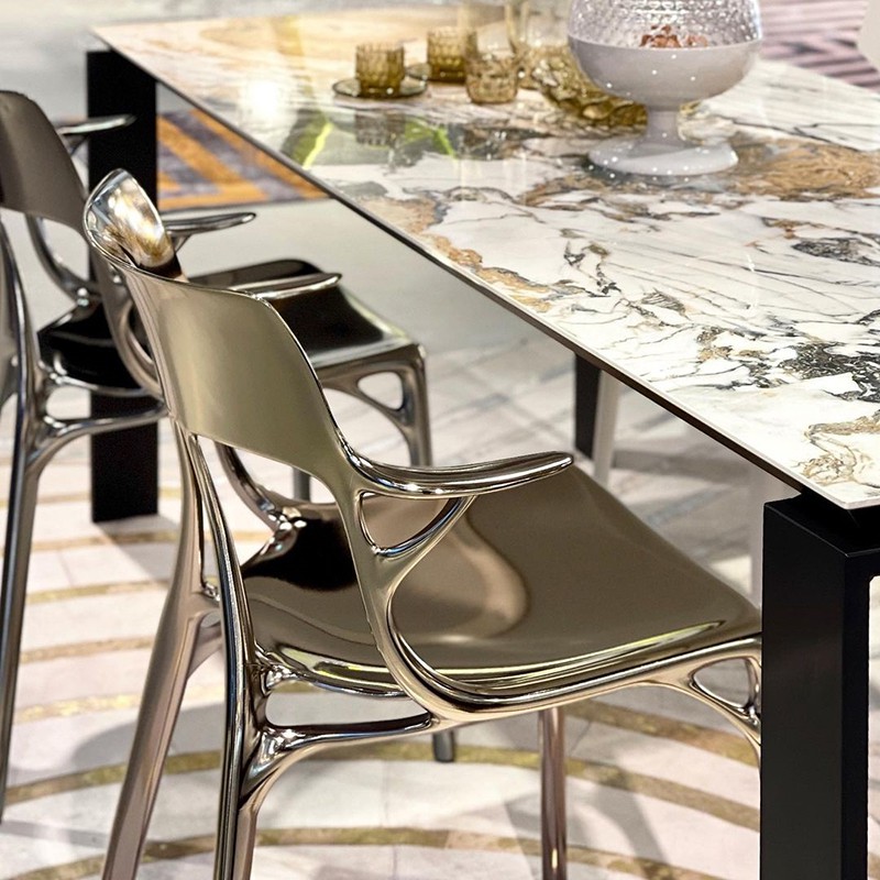 エーアイメタリック｜Kartell｜カルテルオフィシャルサイト