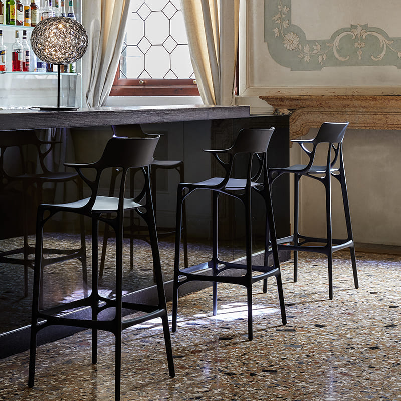 エーアイスツール65｜Kartell｜カルテルオフィシャルサイト