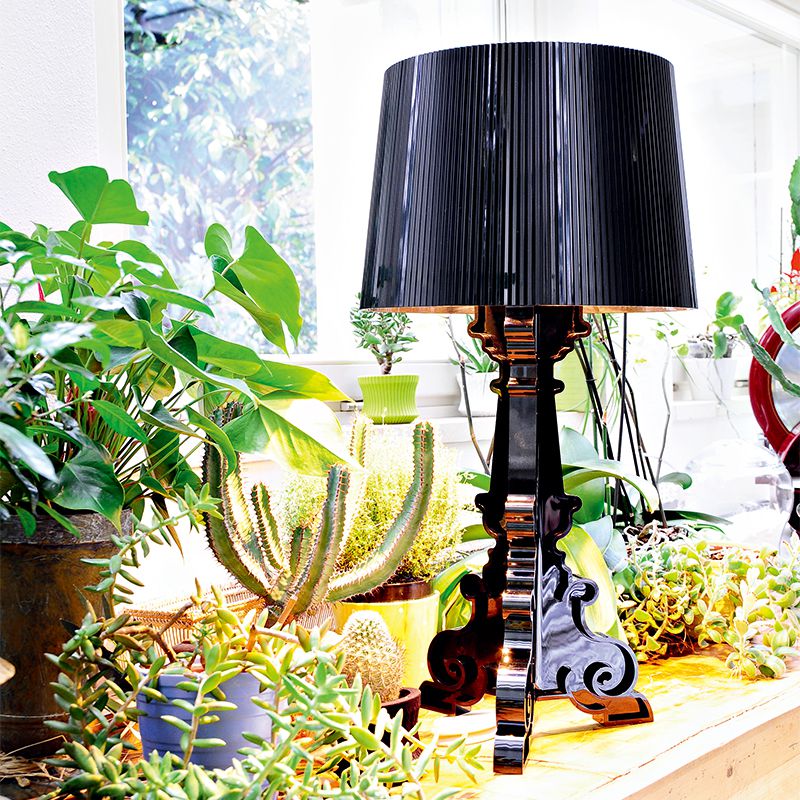 Kartell スタンドライト　ブルジー　ブラック ブルジー｜Kartell｜カルテルオフィシャルサイト｜イタリア製 家具